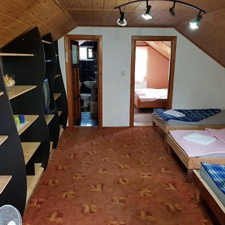 Hompot Accommodation Дева Экстерьер фото