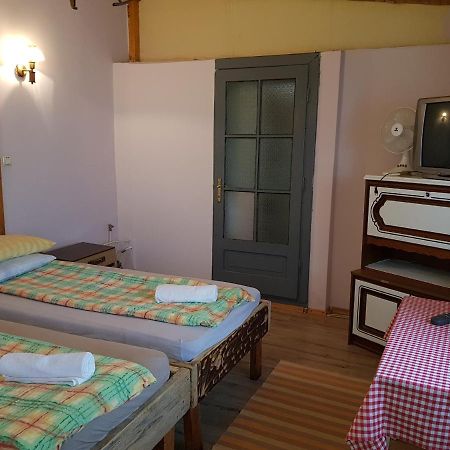 Hompot Accommodation Дева Экстерьер фото