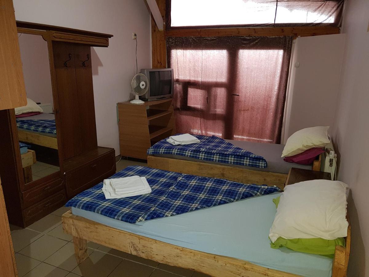 Hompot Accommodation Дева Экстерьер фото