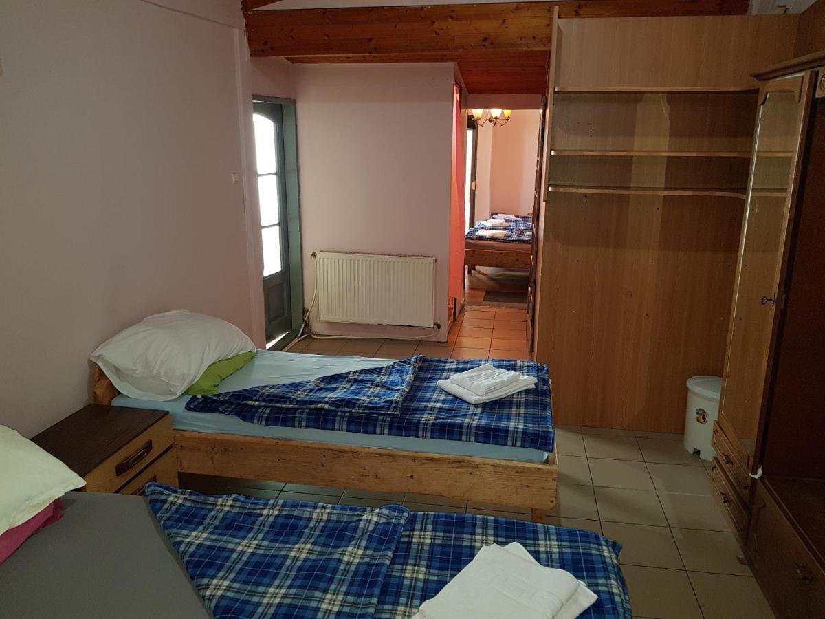 Hompot Accommodation Дева Экстерьер фото