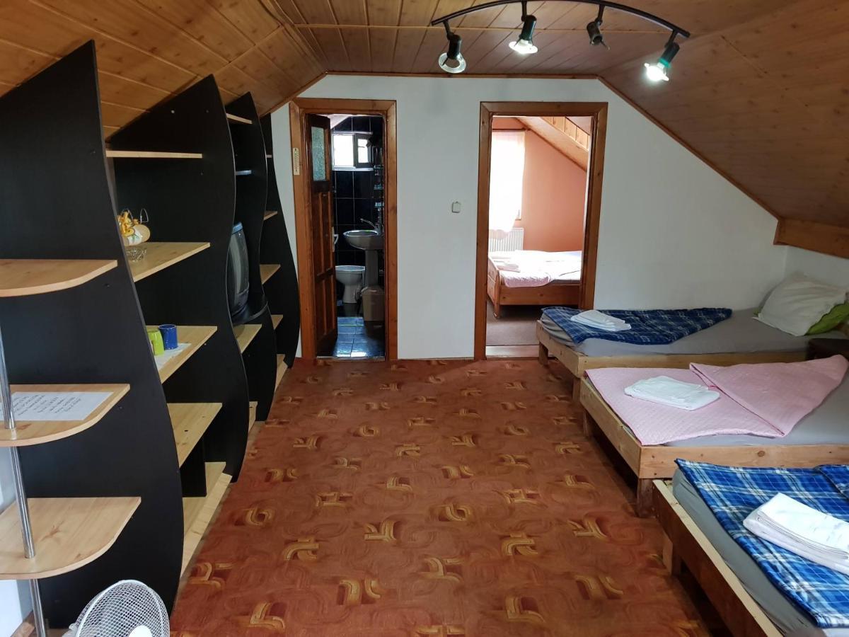 Hompot Accommodation Дева Экстерьер фото