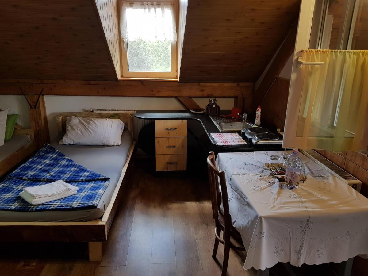 Hompot Accommodation Дева Экстерьер фото